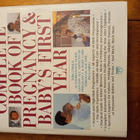 Mayo Clinic Complete Book of Pregnancy & Baby's First Year - Hardback 750 pages - Picture 6 of 10